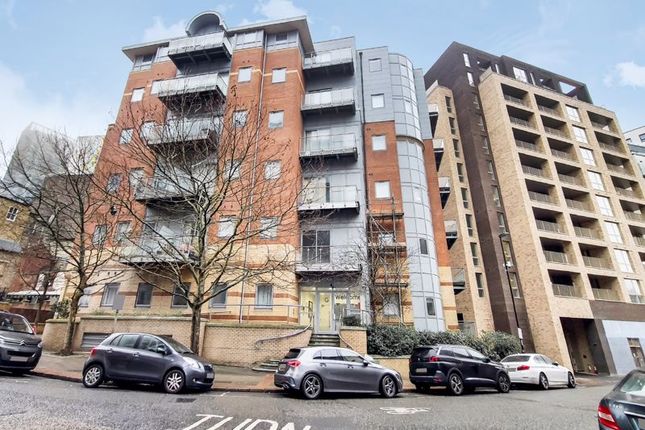 Scarbrook Road, Croydon 1 bed apartment for sale