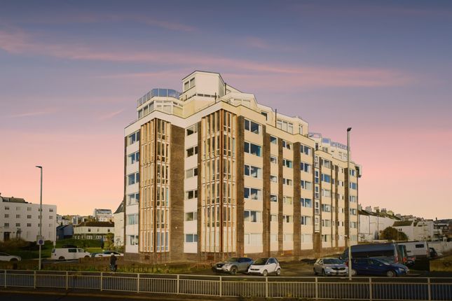 Studio flat for sale