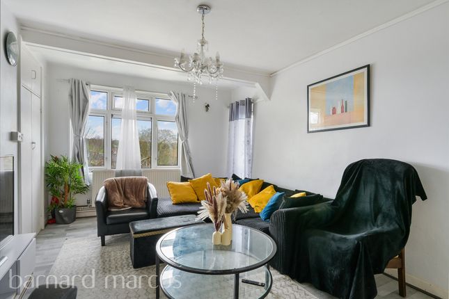 3 bedroom flat for sale