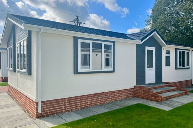 2 bedroom park home for sale