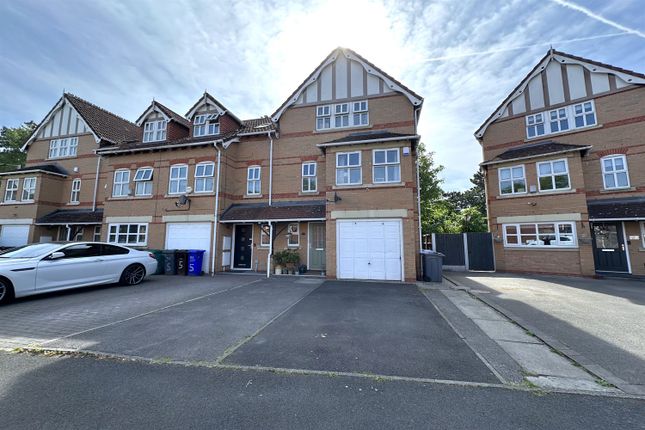 4 bedroom end of terrace house for sale