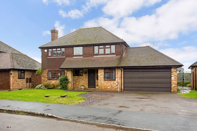 4 bed detached house