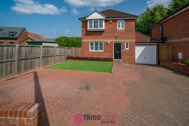 4 bed detached house