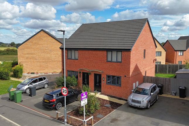2 bedroom semi-detached house for sale