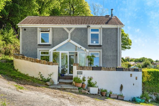 2 bed detached house