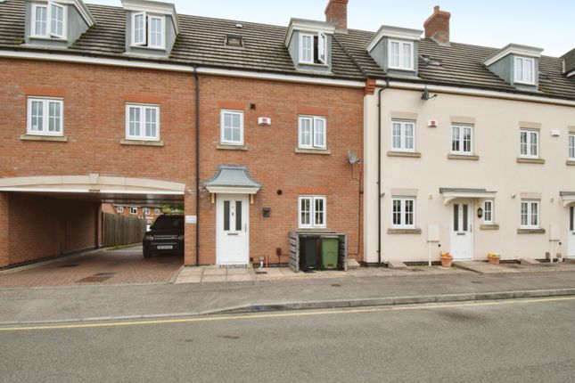 4 bedroom terraced house for sale