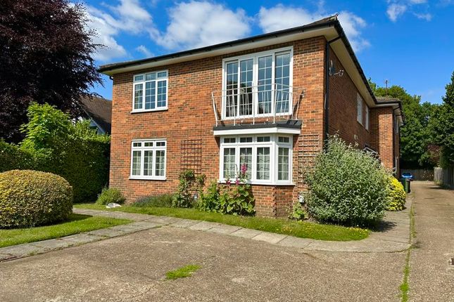 Bridge Road, Epsom 2 bed apartment for sale
