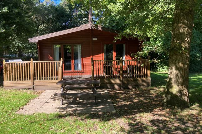 2 bedroom lodge for sale