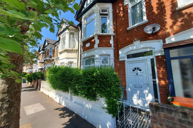 Wanlip Road, London E13 3 bed terraced house for sale