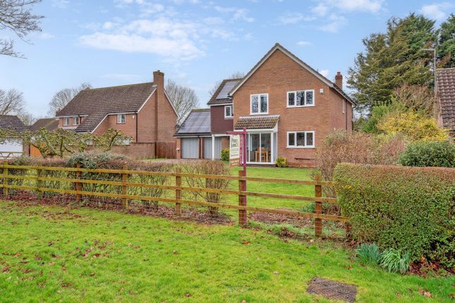 The Green, St Neots PE19 5 bed detached house for sale