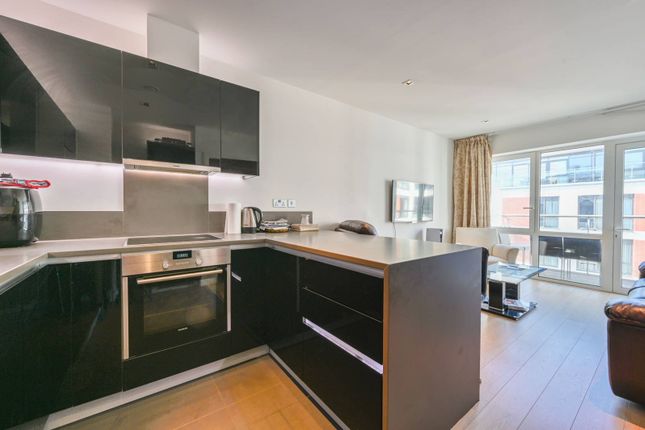 Longfield Avenue, Ealing, London, W5 2 bed flat for sale