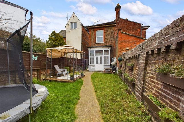 Portsmouth PO2 4 bed terraced house for sale