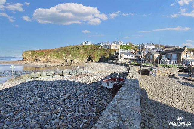 22 Haven Court, Little Haven... 3 bed apartment for sale