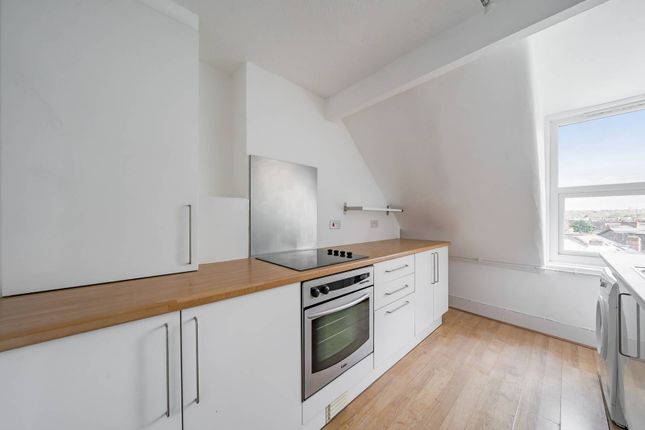 Balham High Road, Balham, London, SW12 1 bed flat for sale
