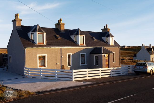 5 bed detached house