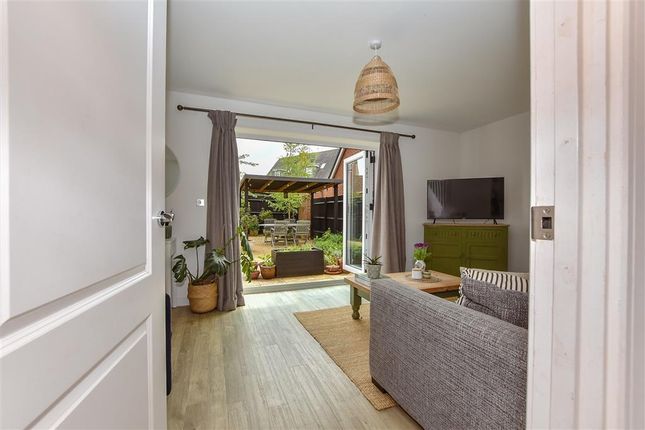 3 bed semi-detached house