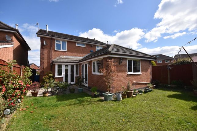 4 bed detached house