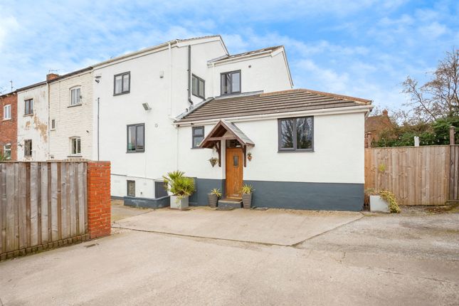 4 bedroom end of terrace house for sale