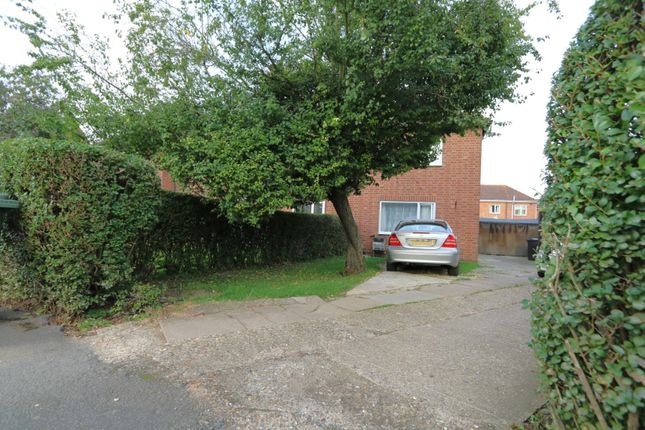 3 bed semi-detached house