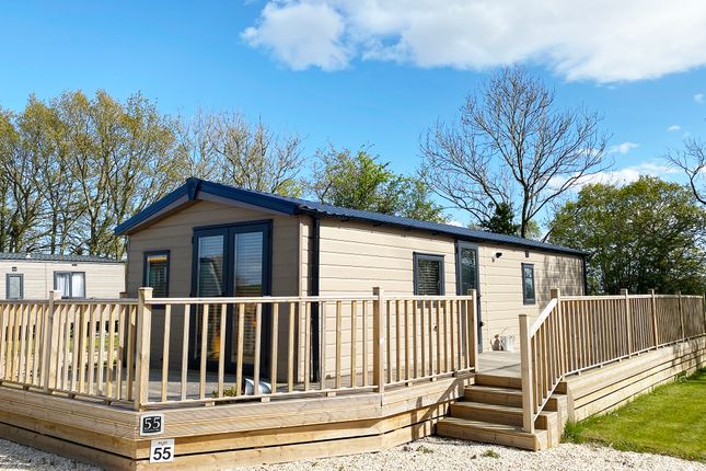 2 bedroom lodge for sale