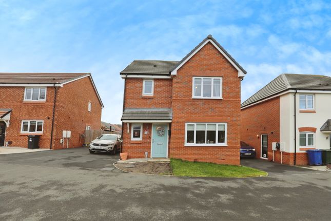 3 bed detached house