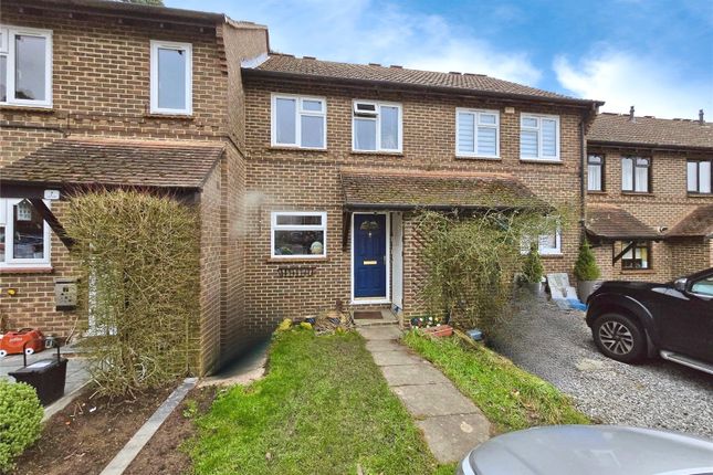 Leicester, Berkshire RG12 2 bed terraced house for sale