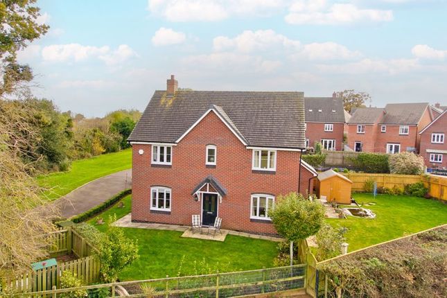 4 bed detached house