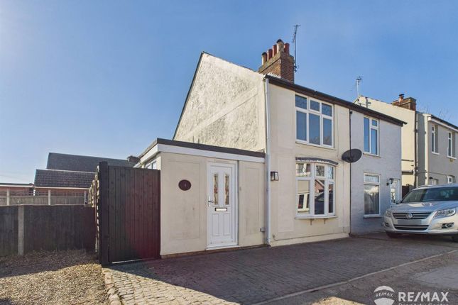 2 bedroom semi-detached house for sale