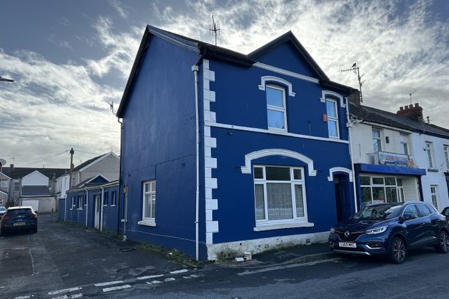 30 Swansea Road, Llanelli, SA15 4 bed end of terrace house for sale