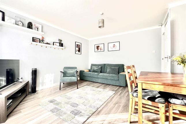Knightwood Road, Hythe 2 bed flat for sale