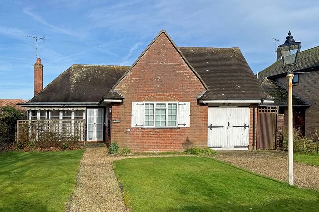 West Drive, Aldwick Bay Estate... 2 bed detached bungalow for sale