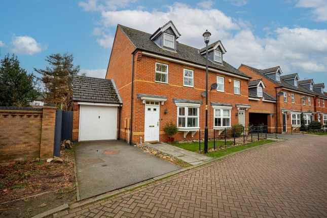 3 bed semi-detached house