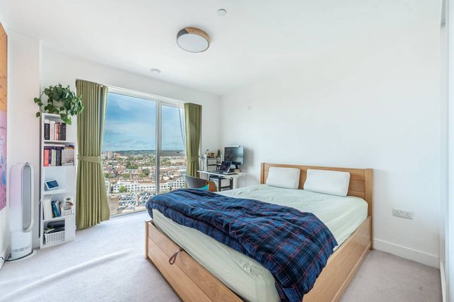 St Johns Road, Harrow, HA1 2 bed flat for sale
