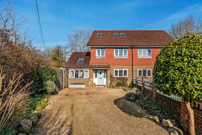The Mead, Priors Way, Edenbridge 4 bed semi