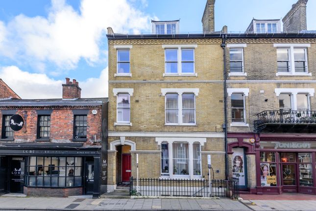 2 bed flat