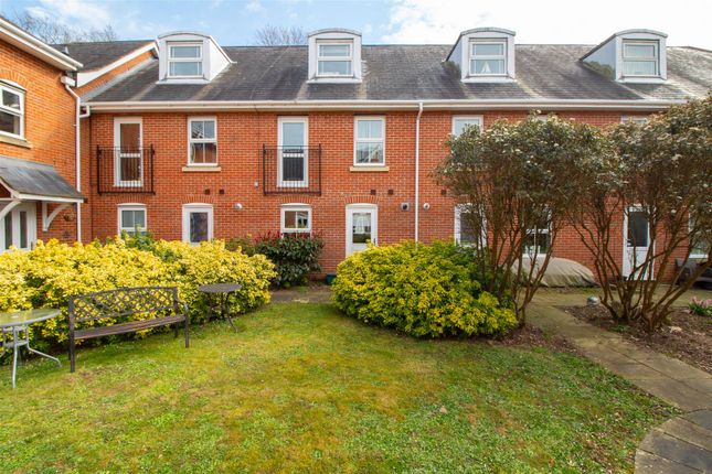 Newmans Close, Wimborne 3 bed terraced house for sale