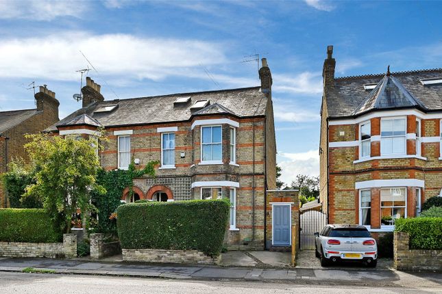 5 bedroom semi-detached house for sale