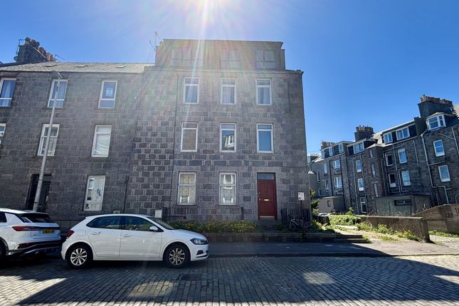 4 bedroom maisonette for sale