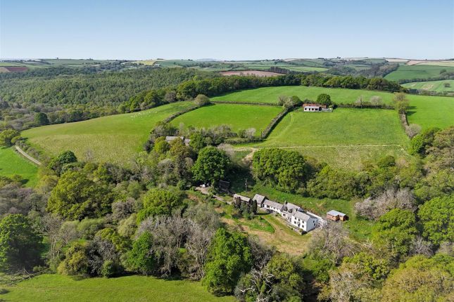 6 bed country house