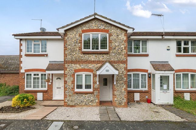 Fiddlers Close, Greenhithe, Kent, DA9 2 bed terraced house for sale