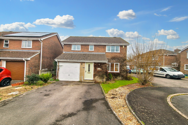 4 bed detached house