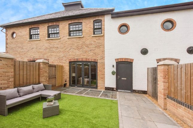 4 bedroom terraced house for sale