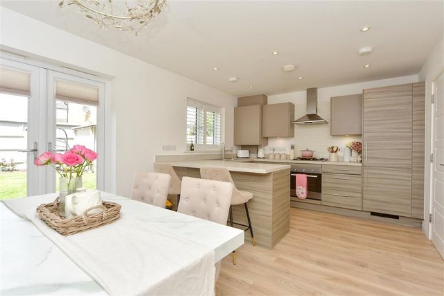 Eveas Drive, Sittingbourne, Kent 3 bed detached house for sale
