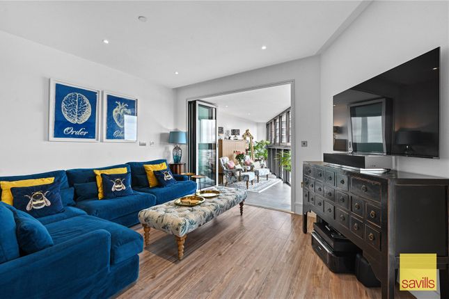 New Drum Street, London, E1 3 bed apartment for sale