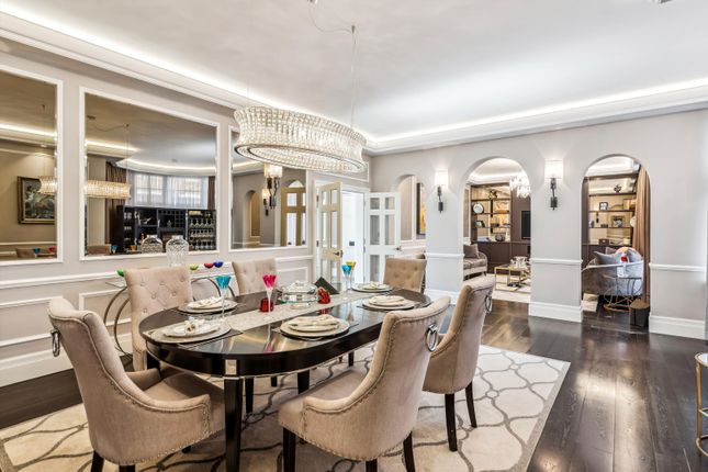 Ashley Gardens, Emery Hill Street... 3 bed flat for sale