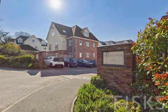 Catherine Road, Benfleet, SS7 2 bed apartment for sale