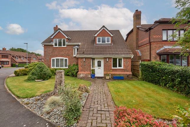 Pilgrims Way, Wigan WN6 4 bed detached house for sale