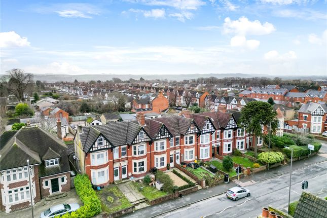5 bedroom terraced house for sale