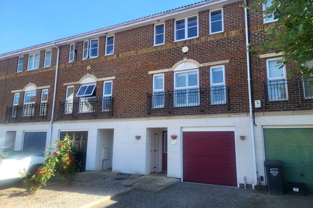 4 bedroom terraced house for sale