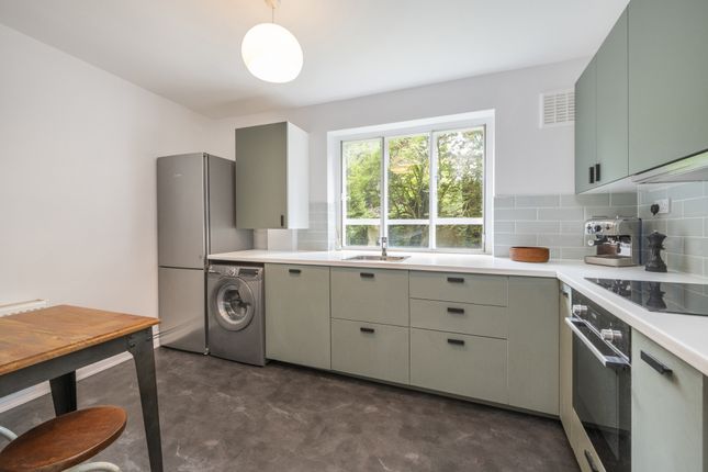 2 bed flat